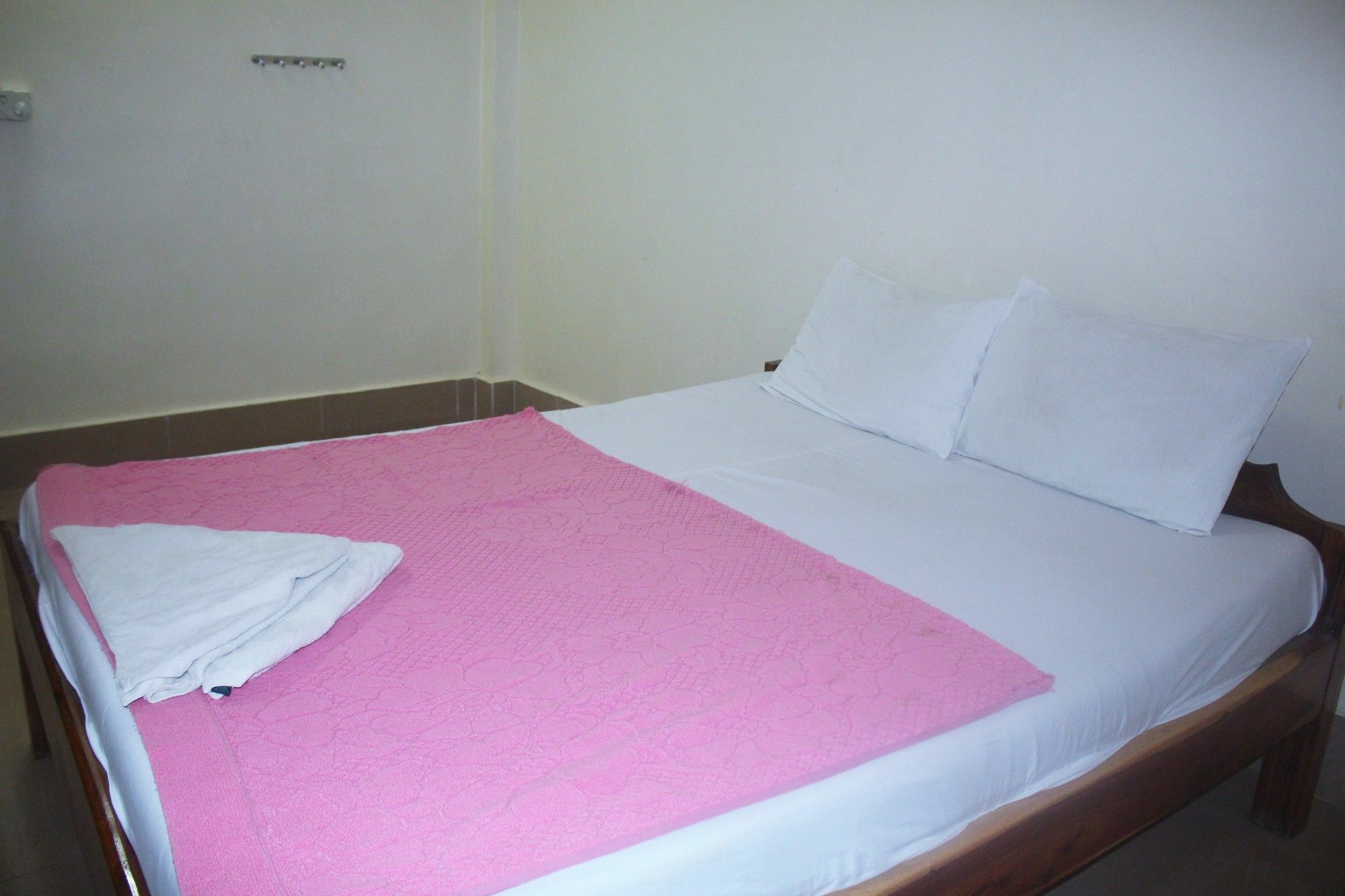 Shang Hai Guesthouse Battambang Zewnętrze zdjęcie